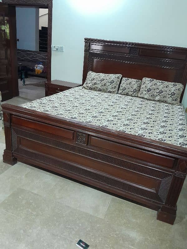 slightly use sofa 8 pcs set and 5 pcs set 12