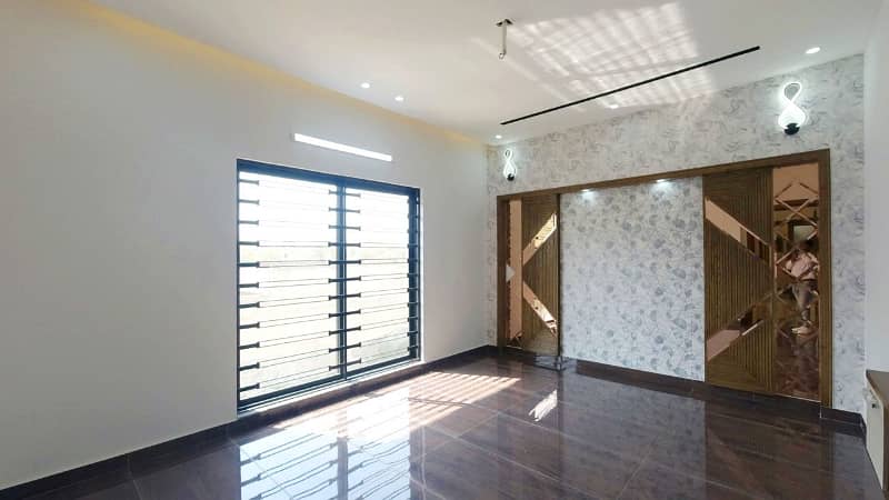 10 MARLA B/N HOUSE NEAR COMSATS UNIVERSTY FOR SALE LDA AVENUE-1 J BLOCK 33