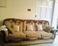 5 seater sofa set for sale in good condition