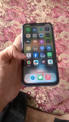 iPhone XR jv