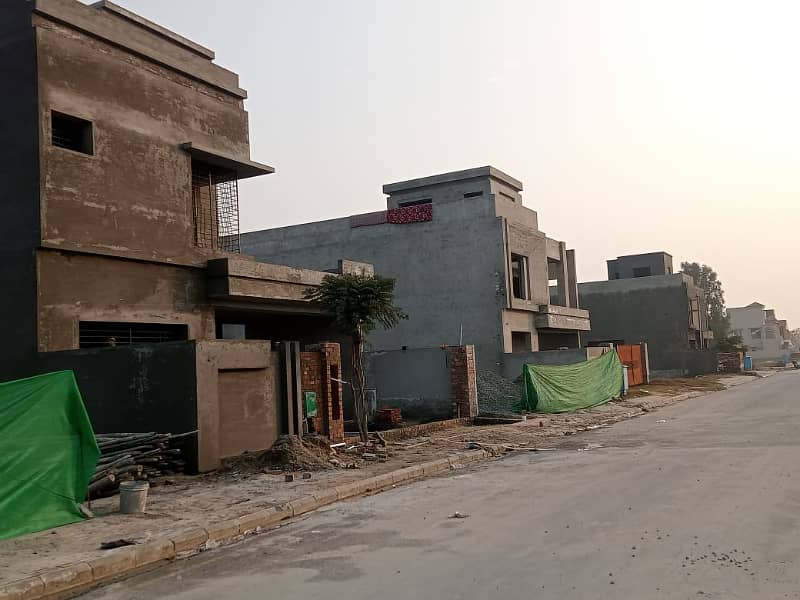 5 Marla Fully Developed Plot in Bahria Orchard Phase 4- Block G6 8