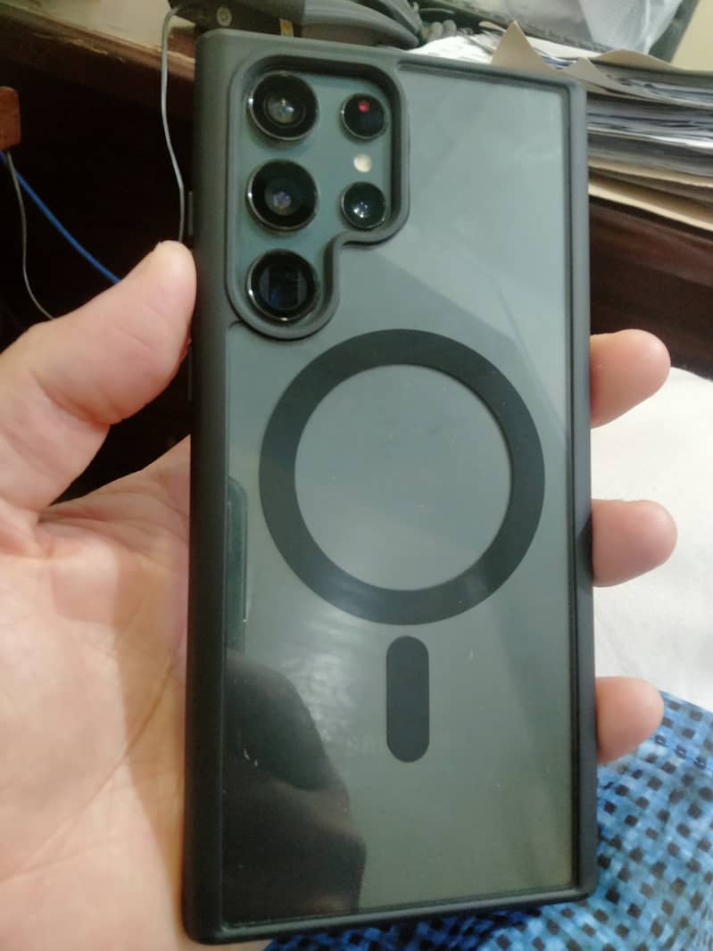 Mobile is in great condition, scratchless with a fast charger 4