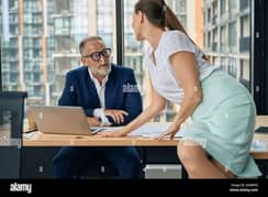 I AM HANIA NEED ASSISTANT JOB