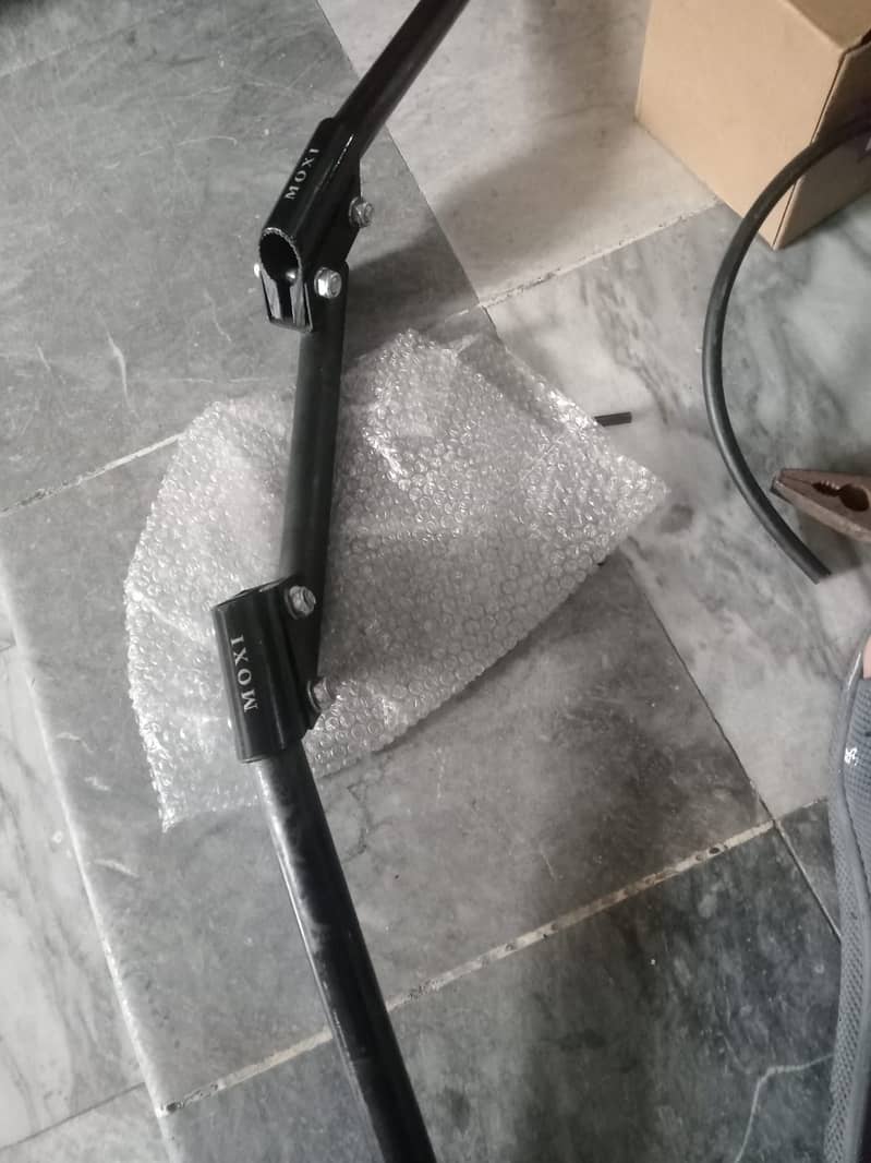 MOXI handle bar 0