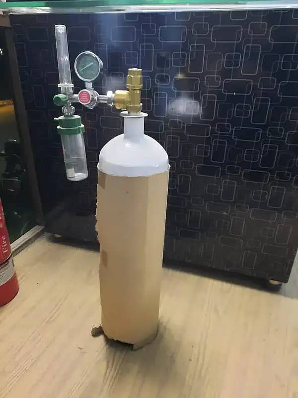 Oxygen Cylinders Medical Oxygen Cylinders All Sizes available 4