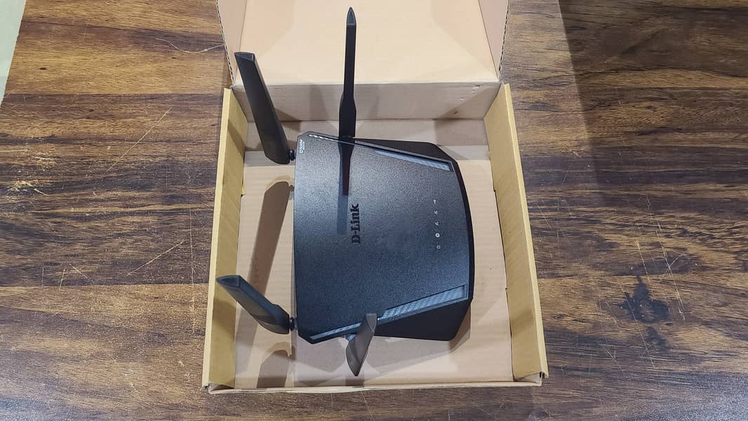 Dlink DIR-1960 Smart Mesh Router EXO AC1900 With Box (Renewed) 5