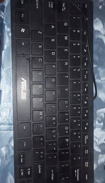 ASUS  mini keyboard. 1