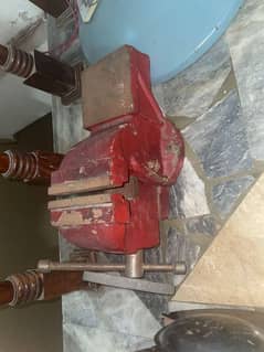 Bench Vice