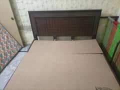 bed.
