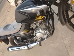 Yamaha YBR g 2025 model