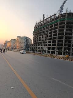 Shop For Sale Giga in Extension