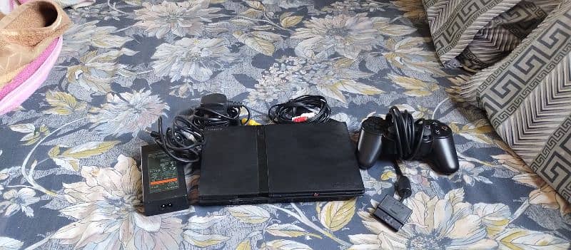used piece in good condition  with 1controller 3