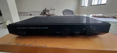 Musical fidelity Amplifier