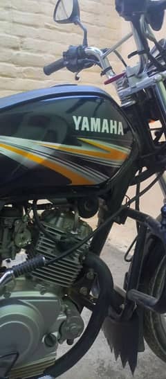 urgent sale Yamaha ybz125  black color