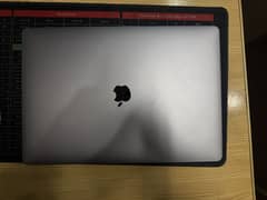 MacBook Pro 2016 || 64gb 2tb with box
