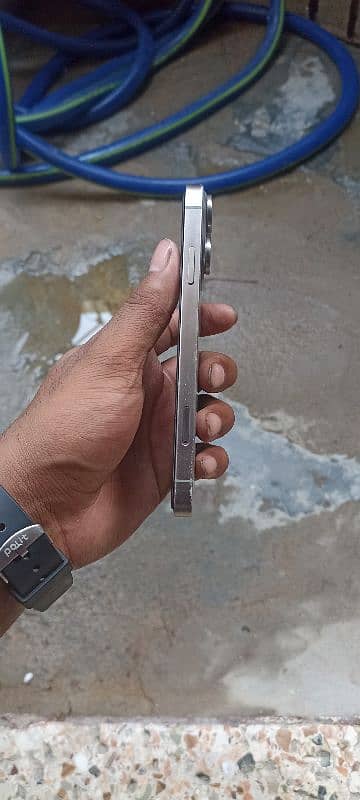 iPhone XR converted into 15 pro max PTA Approved  with box 4