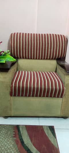 5-Seater Sofa Set for Sale - Excellent Condition!