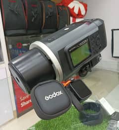 godax light ad600Bm with original charger hood