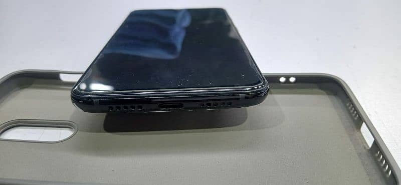 oneplus 6t 10/10 Condition. . . 1