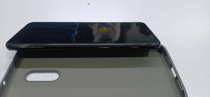 oneplus 6t 10/10 Condition. . . 3