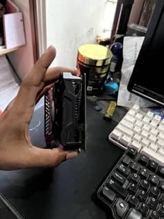 GTX 1050 Ti 4Gb ( gigabyte )