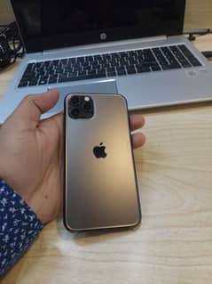 Iphone 11 pro 256 gb non pta official set. Battery service 71%but good
