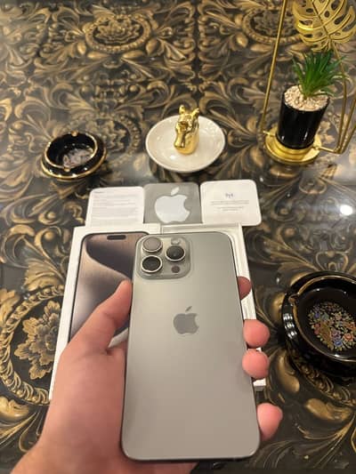 iPhone 15 Pro Max 256gb Natural Titanium!(03057530000)