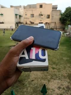 Samsung A10 2/32 with box exchange possible. 03271060622