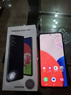 Samsung A52s 5G. 10/10. with box