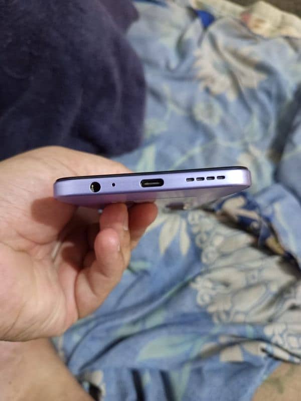 Infinix hot 50 pro 8+8 Ram Rom 128 warranty 11 month box nhi hai 5