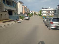 Soan garden E block street no 2 kanal plot for sale