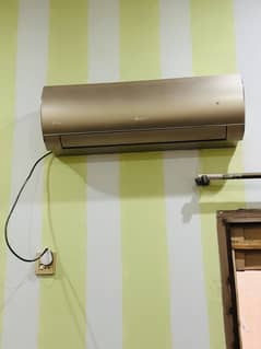 Gree AC inverter 1 ton
