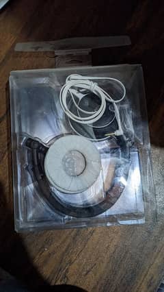 Sony Original, MDR V55, Headphones available,