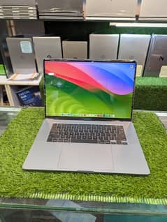 Apple MacBook Pro 2019 | Core i7 | 16" Retina | 16GB RAM | 256GB SSD
