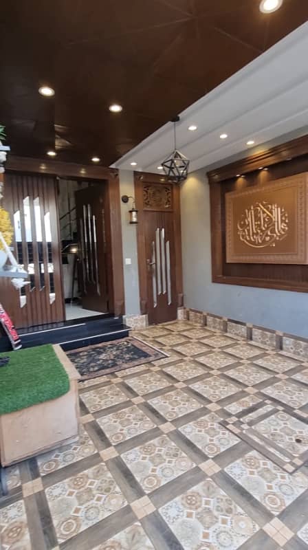 Elegant 5 Marla Furnished House In Bahria Town (Furnished) 1