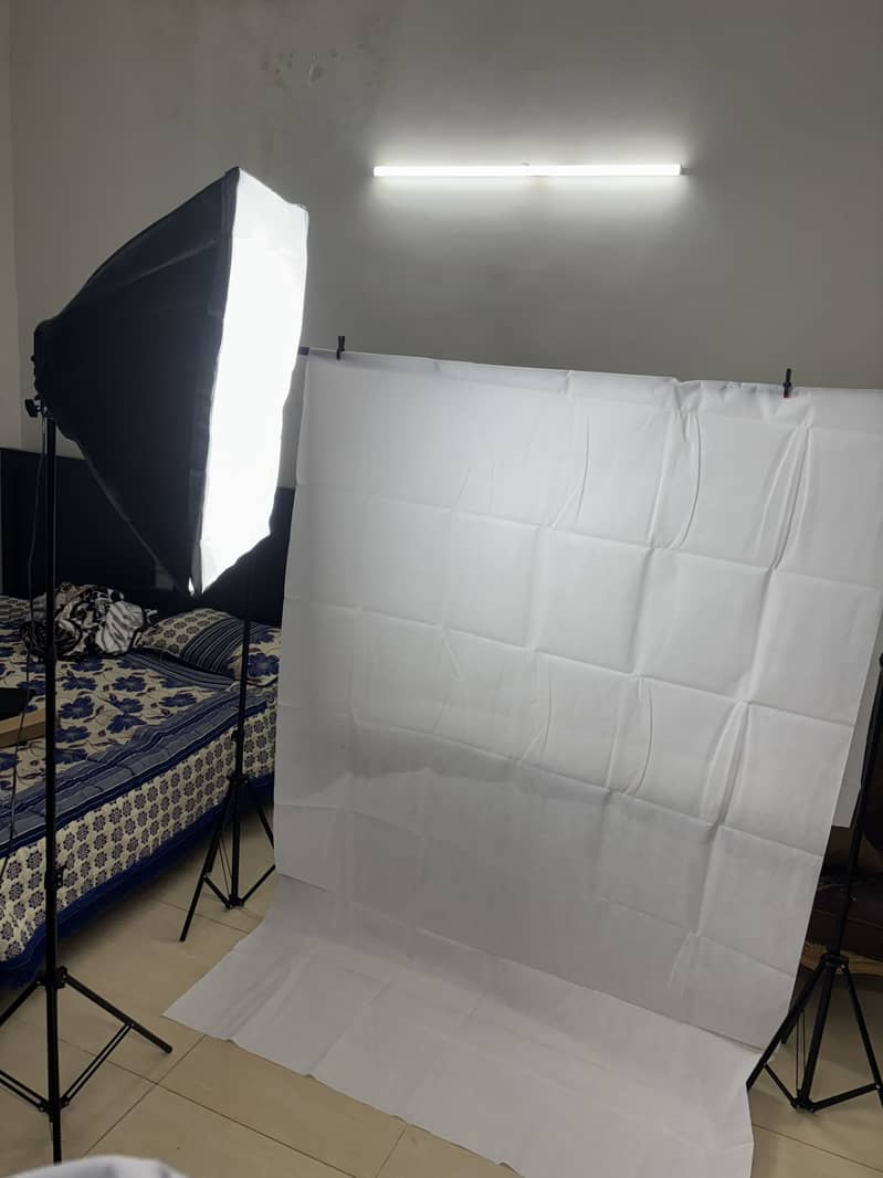 Softbox Studio light and backdrop stand & sheets| complete set 0