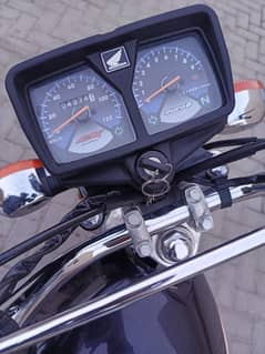 Honda 125 2022 ModeL Antique Bike