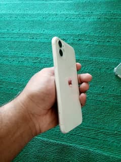 Iphone 11 For Sale in good Condition