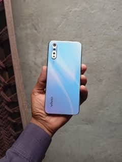 Vivo S1.  lush condition 128 GB.  PTA. with box