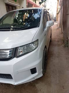 Honda Freed Spike 13/21