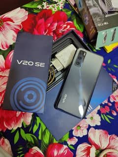 Vivo v20se 8,128 with box charger urgent sale