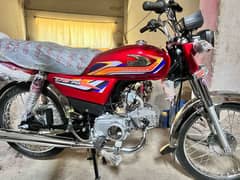 bike bilkul new show room condition ha
