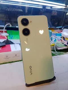 Vivo y03 4/64 With box charger