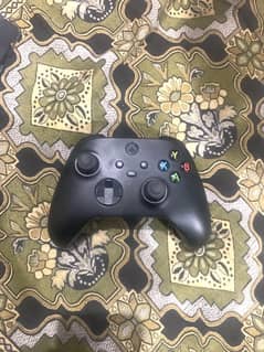 xbox one almost new hai bs 1 month used only