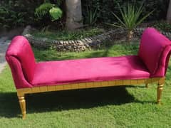 Dewan settee