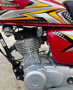 Honda 125 2024-25 cndtn new islmbd No black colour read add