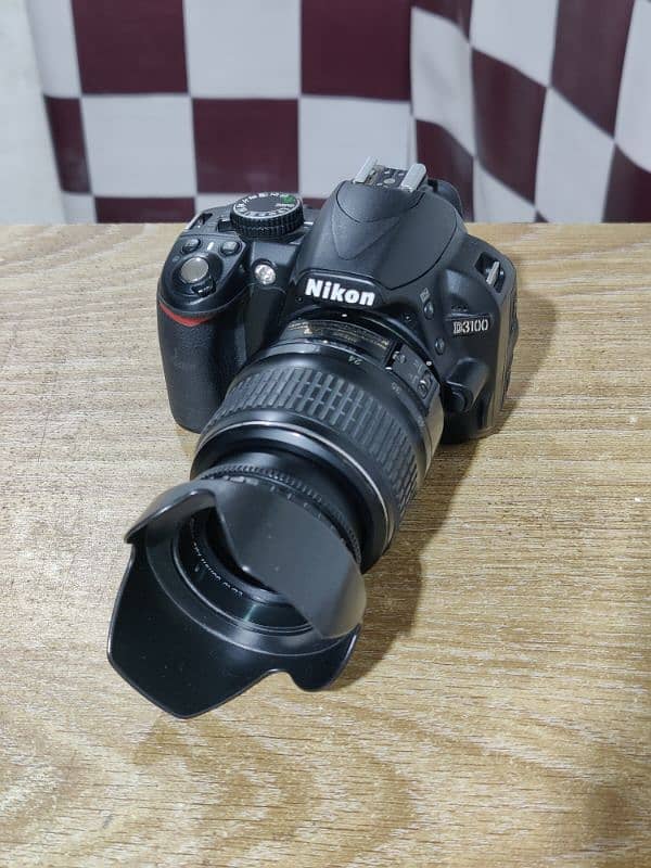 Canon / Nikon DSLR Camera with Complete Accessories 03,03,28,74,479. 7