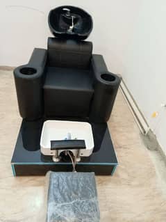 Mani Pedi chair and besan for parlour use