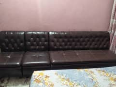 5 setter lather sofa and 1 office table