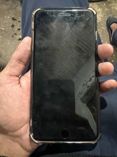 iPhone 8 Plus